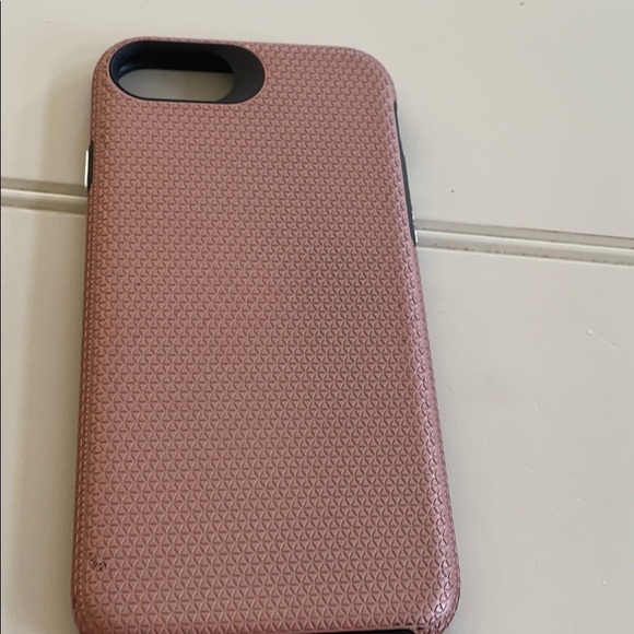 Rose gold phone case for iPhone 8 - Picture 1 of 3